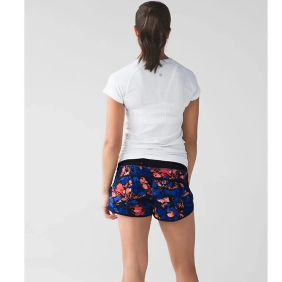 Lululemon Speed Short (H2O)
Paint Storm Harbor Blue Multi / Black - Picture 7 of 11